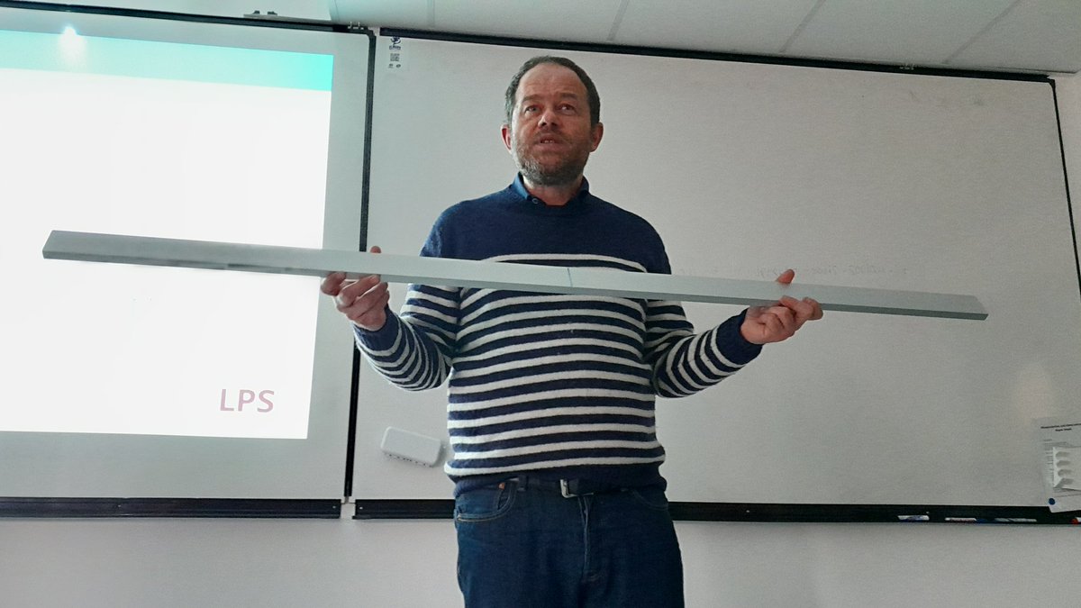 SergeP971's tweet photo. On découvre le monde merveilleux des #experiences sur les #frottements par @frestagn au @LPS_Orsay de l'@UnivParisSaclay
Génial ! Merci 😊
Avec @AnneDejoan @AEFE_SPC_ZESE et @avriljpi 
@aefeinfo https://t.co/cORL8yZwOm