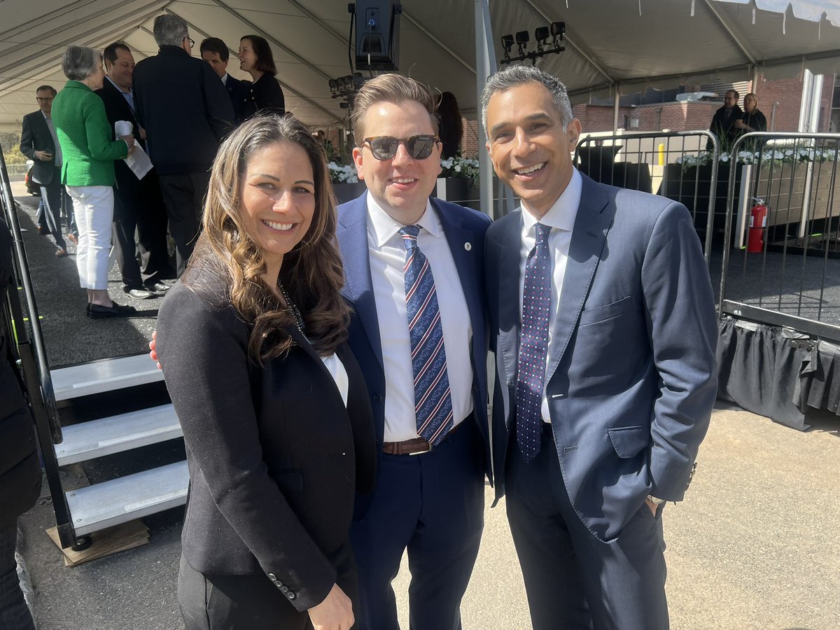 Greg Vartan tweet media