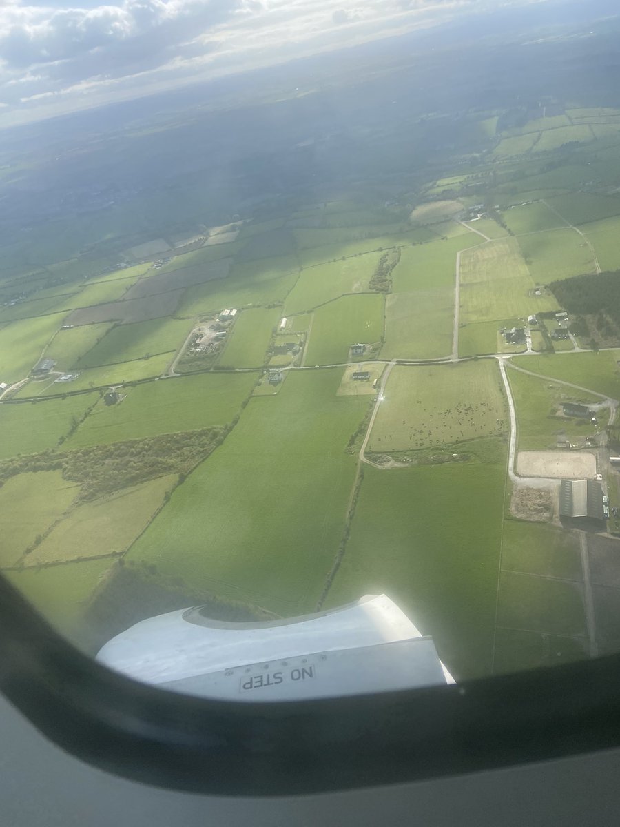JonStanley10's tweet photo. Short hop over the Irish Sea this afternoon to look at Irish  🇮🇪 summer/ autumn calving cows 🐄 for uk 🇬🇧 farmers @GrasstecLtd contact me if your after any or would like further information 07826 406996 https://t.co/EZPXBv4nBj