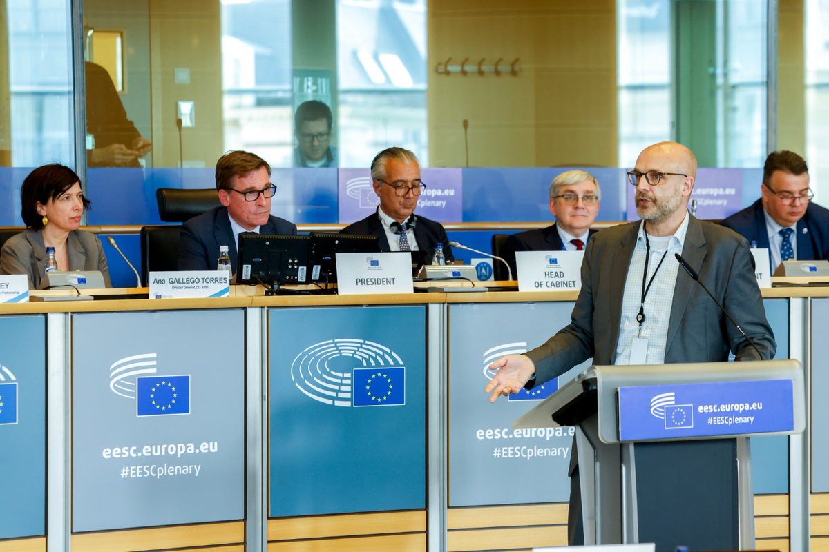 ⚠️@EU_EESC warns Defence of Democracy Package might not deliver on its promises⚠️

The package is criticized for its timing, approach, and potential harm to civil society within Europe

🗞️Read the press release👉europa.eu/!p7nQrn
#EUDemocracy #EESCPlenary