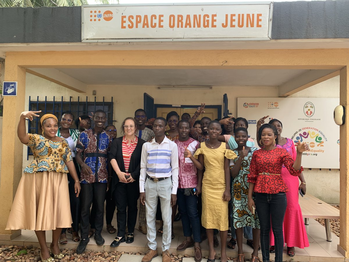 ✅Echanger entre jeunes sur les recommandations du Dialogue Mondial des Jeunes de la #CIPD30
✅Mettre ensemble les idées en vue de contribuer à sa mise en œuvre
Une vingtaine d'organisations de jeunes ont répondu à l'invitation de <a href="/AHayathe/">AYEVA Hayathe😍</a> ce 23 avril  à l'<a href="/EOJ_UNFPA_Togo/">Espace Orange Jeune- Togo</a>