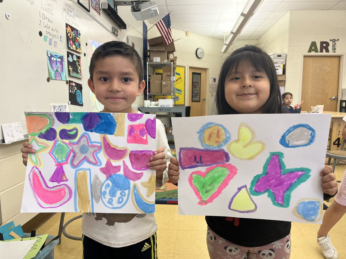 EMKArtists's tweet photo. EMK kindergarten artists have been using Ms. Yersins FAVORITE art material- paint sticks! Take a look at their beautiful shape paintings!
#studentart #EMKartists #EastWindsorRegionalSchools https://t.co/zWh3usR317