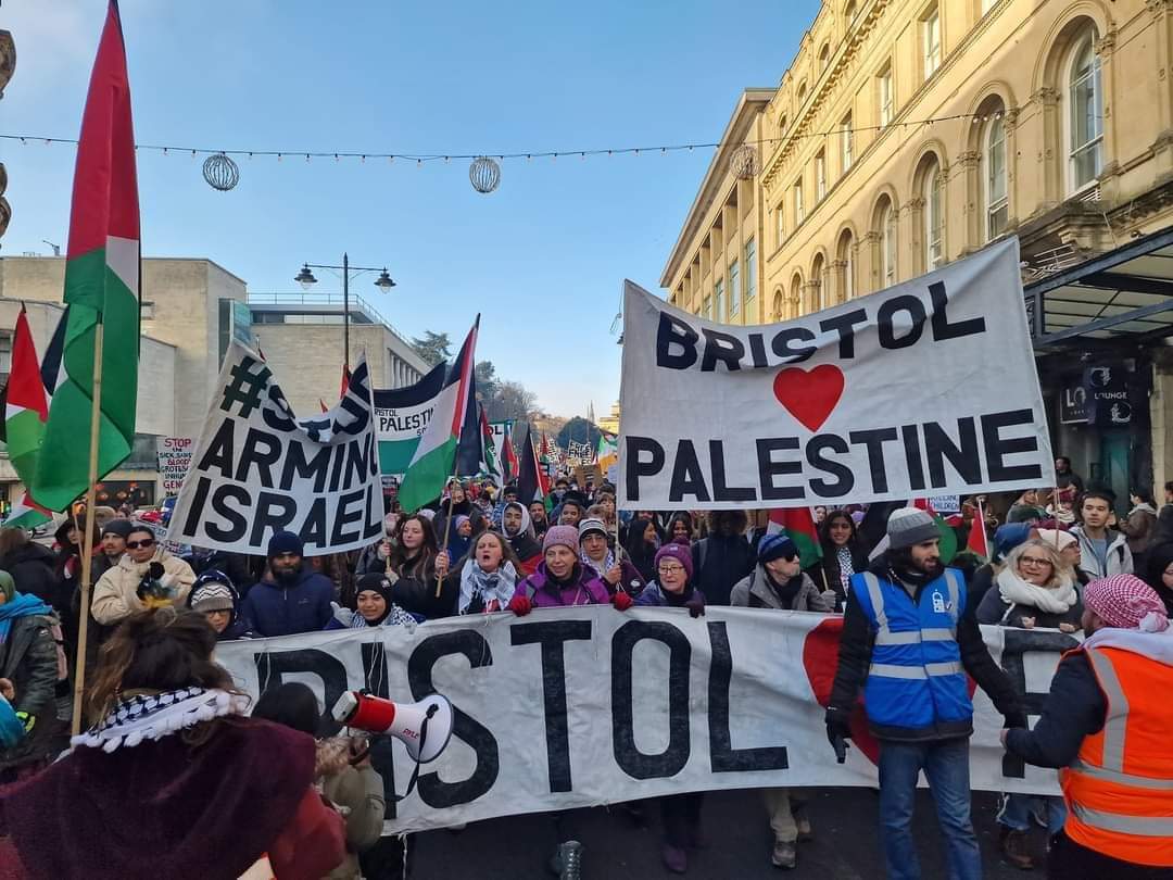 @SWAIIreland @criodanomurchu Respect and solidarity from Bristol ✊ 🇵🇸 🍉 Shout out against genocide Stand up for Palestine #FreePalestine #Gaza