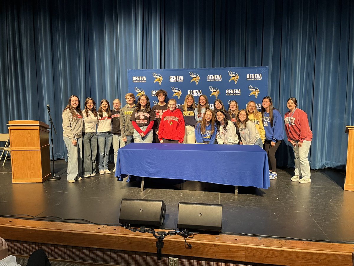 Sara Consdorf tweet media