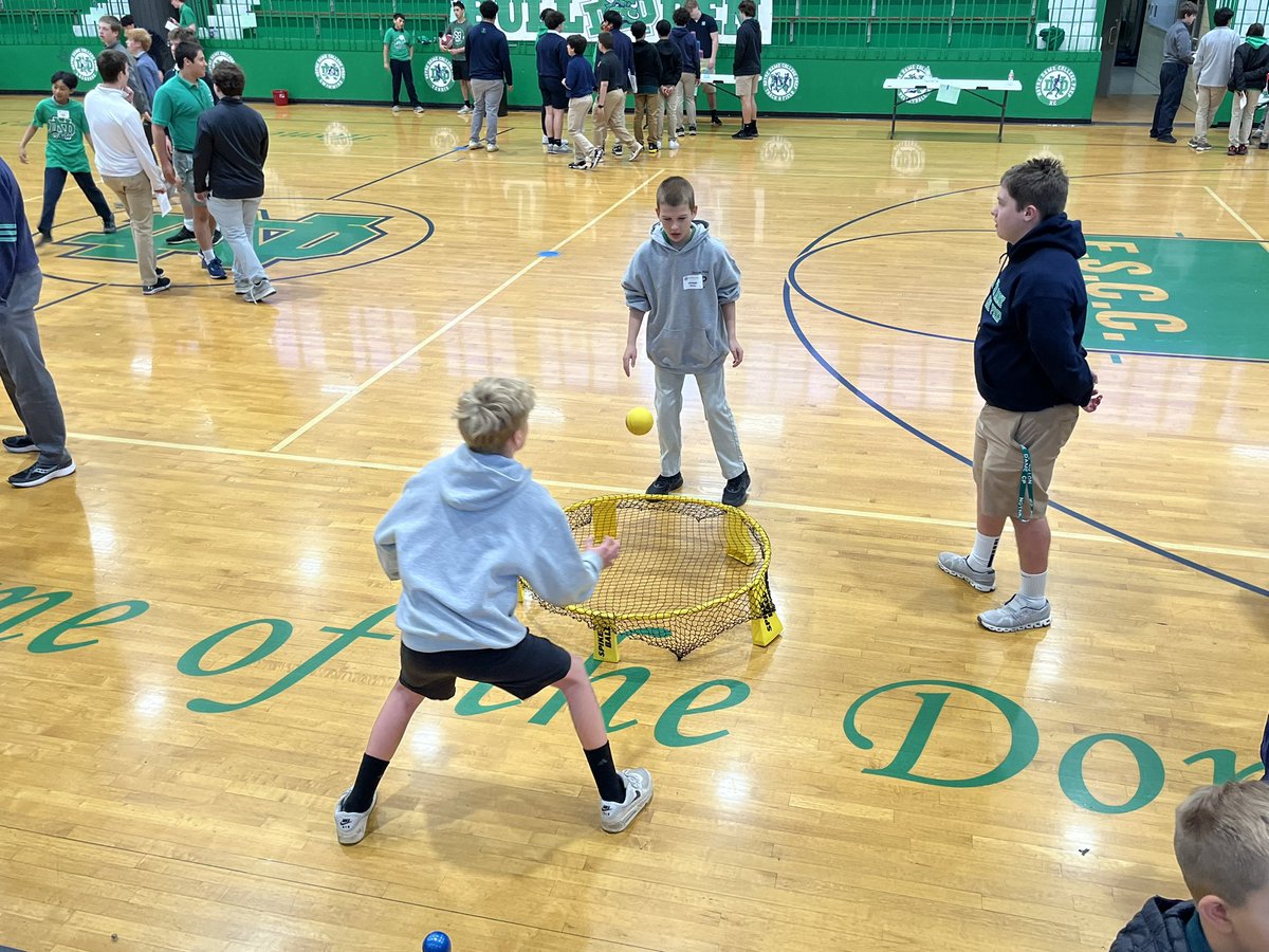 𝐍𝐨𝐭𝐫𝐞 𝐃𝐚𝐦𝐞 𝐂𝐨𝐥𝐥𝐞𝐠𝐞 𝐏𝐫𝐞𝐩 tweet media