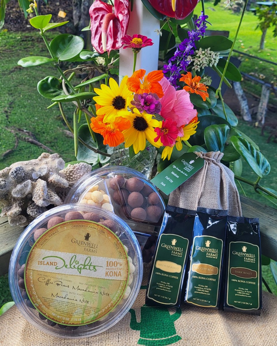 Looking for the perfect Mother's Day gift? Look no further than our new Mother's Day Gift Set, including our Kona Coffee Sampler 3-Pack and Island Delights! Order now: bit.ly/3U5uD8d