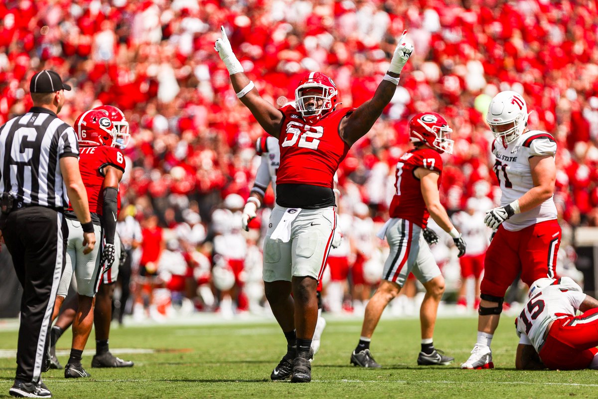 Not news any #UGA fan wanted to get on this Wednesday evening... Third-year DL Christen Miller is headed for the transfer portal per @Hayesfawcett3 after two seasons in Athens. The Cedar Grove product was expect to contribute greatly in 2024. More: on3.com/teams/georgia-…