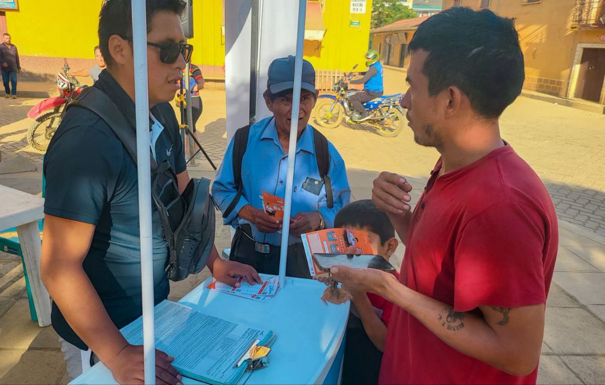 Con una inversión de más de un millón de bolivianos llegamos al municipio paceño de Apolo con Fibra Óptica Al Hogar, dotando de internet de alta calidad a más de 500 familias de la región. Seguimos trabajando para democratizar el acceso a las telecomunicaciones en beneficio de…