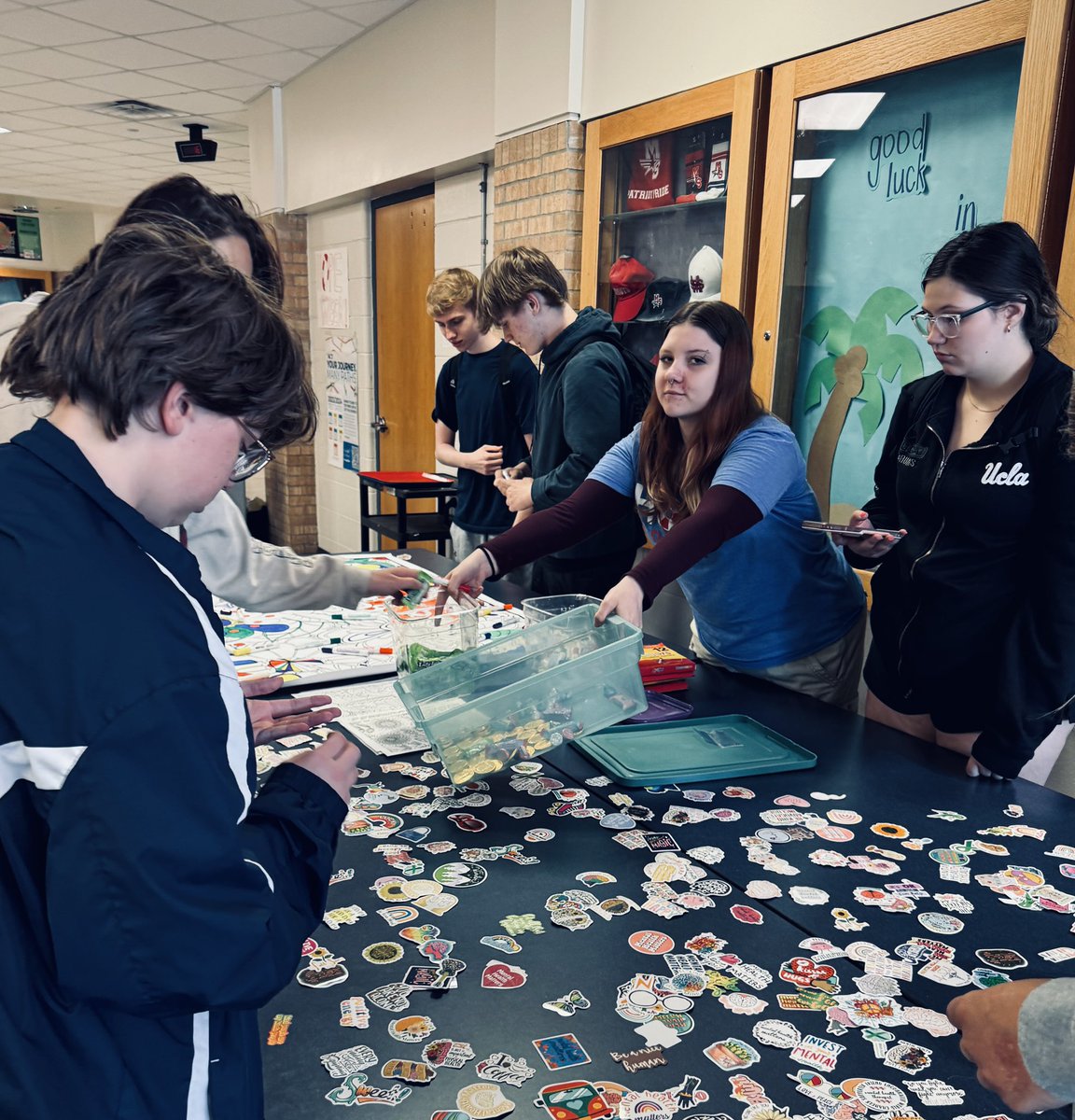 Thank you to Hope Squad students for sponsoring “Wellness Wednesday” today during Hope Week, complete with a giant coloring sheet at lunch & handing out stickers! 🖍️ @MSHSactivities @m_south_hs