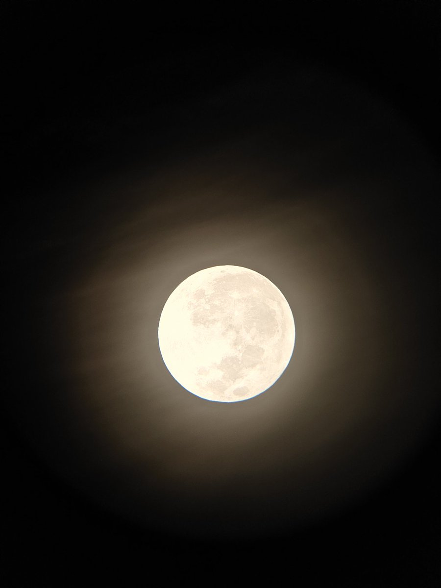 #pinkmoon April 2024
The first full moon of spring south some cloud cover. 

#astronomy #backyardastronomy #visualastronomy #telescope #dobsonian #highpointscientific #moon #moonhour #luna