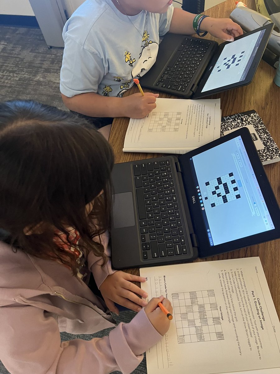 Fourth graders @BookmanRoad using binary coding to communicate messages. @Amplify @EmmerGeo #ElementaryScience