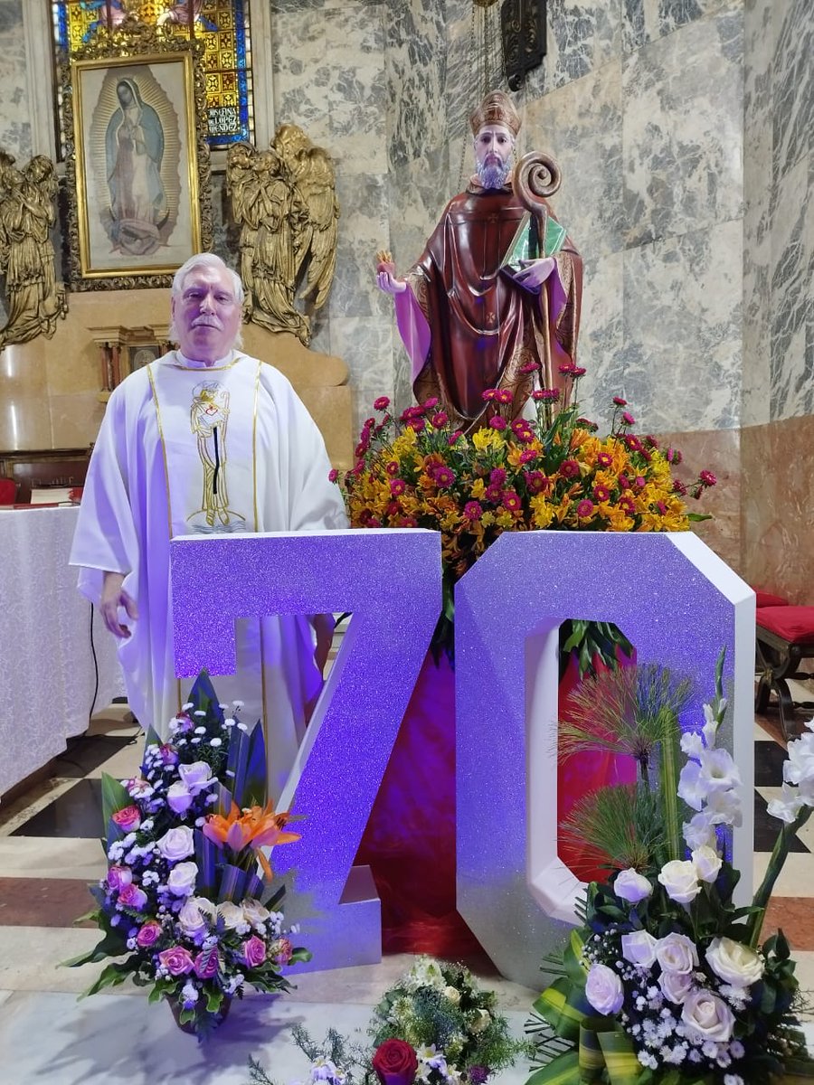 El Rector del colegio Santo Tomás de Villanueva, en su 70 aniversario de fundado, desea para toda la comunidad  educativa un feliz día de la Conversión de nuestro Padre San Agustín.