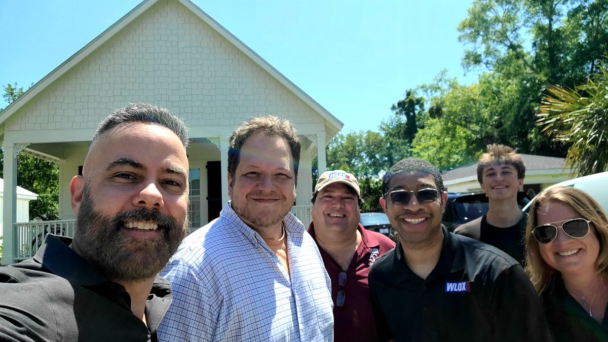 Today @WesWilliamsII & @WLOX crew came out to New Hurricane House to shoot a #hurricane season TV special. Of course we talked preparedness & how to make your home hurricane tough. Thanks for coming out to the Bay! 👊