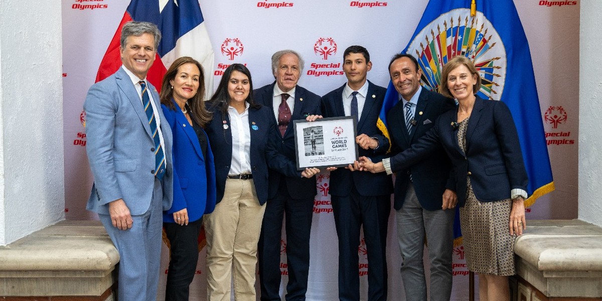 SpecialOlympics's tweet photo. 🌎 For the FIRST time in #SpecialOlympics history, the 2027 World Games are headed to Latin America and the Southern Hemisphere. 

Let's celebrate this incredible milestone and embrace the power of sports to transform lives!  #InclusionRevolution  @OEamericalatina @sowg_ https://t.co/CWAKCpULKN
