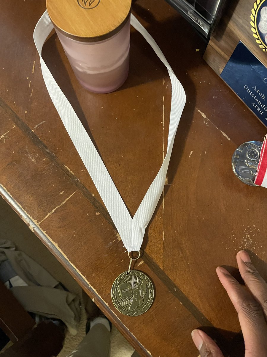 CWaits_11's tweet photo. Regionals champion, jumped 6’6 https://t.co/UtkJO0Zcpc