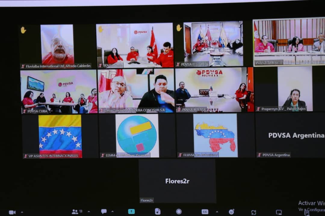 Desde el Complejo MinPetróleo-PDVSA en Caracas, y vía videoconferencia, el Ministro para la Cultura Ernesto <a href="/VillegasPoljak/">Ernesto Villegas Poljak</a> encabezó el conversatorio titulado: “22 años del golpe de Estado contra el Comandante Chávez y su retorno al poder”.