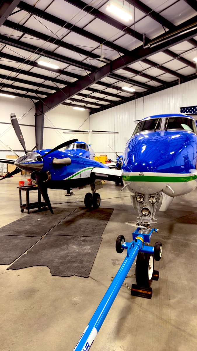 ✈️💨☁️
#aircraft #kingair #Aircraftmechanic