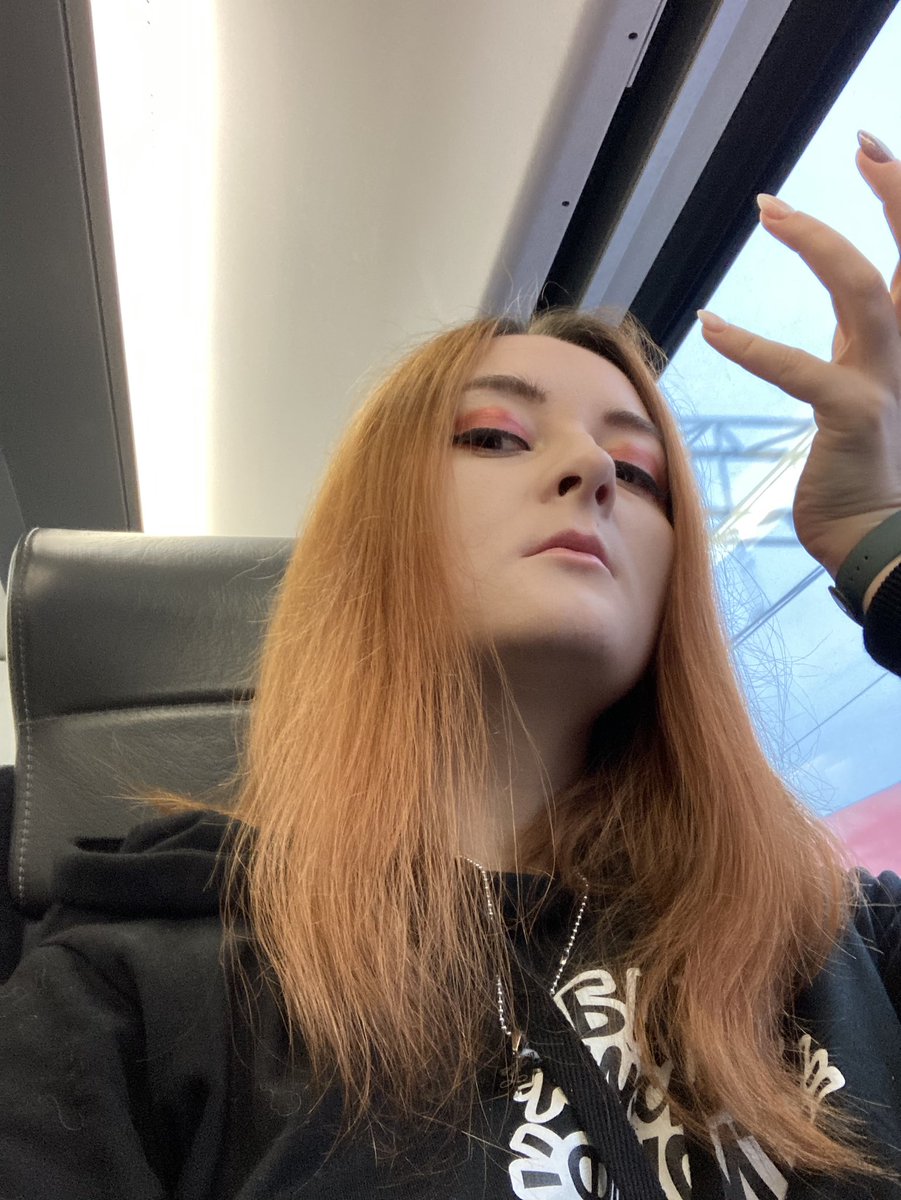 ВОЛКирья 🦊 (@hloya_darkness) on Twitter photo 