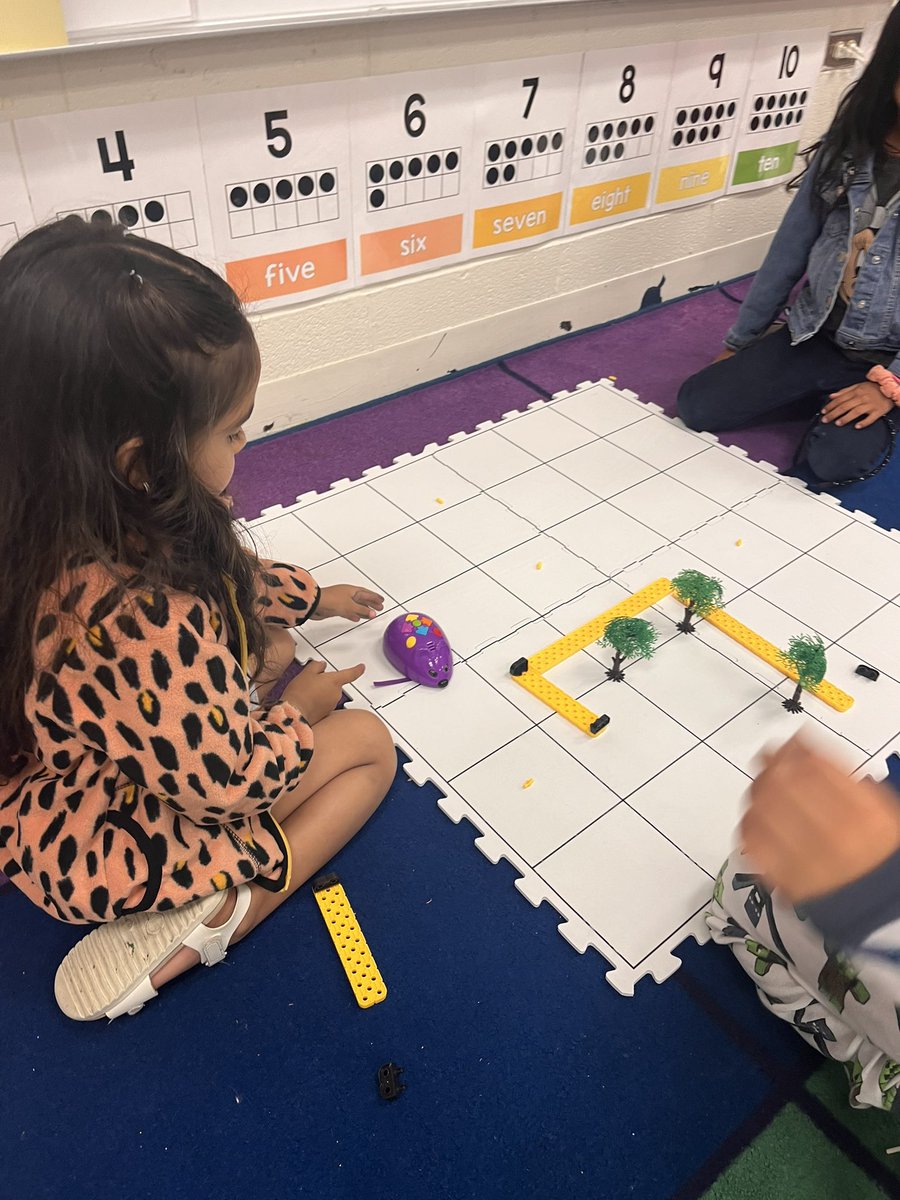 Our PLTW Spatial Sense and Coding unit was a class favorite!Witnessing my students' excitement and engagement was incredibly rewarding! #PLTW #SpatialSense #CodingFun #prek @Las_Yescas