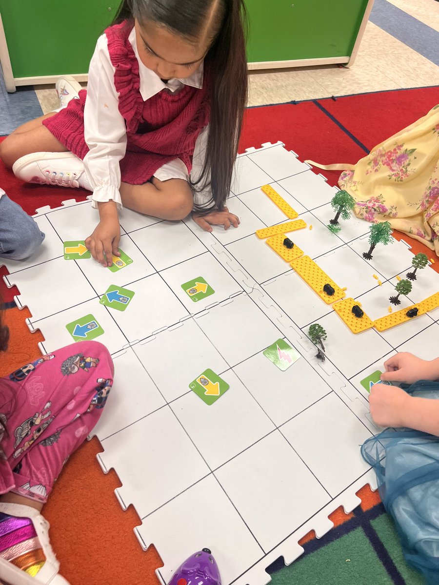 kjimenezprek's tweet image. Our PLTW Spatial Sense and Coding unit was a class favorite!Witnessing my students' excitement and engagement was incredibly rewarding! #PLTW #SpatialSense #CodingFun #prek @Las_Yescas