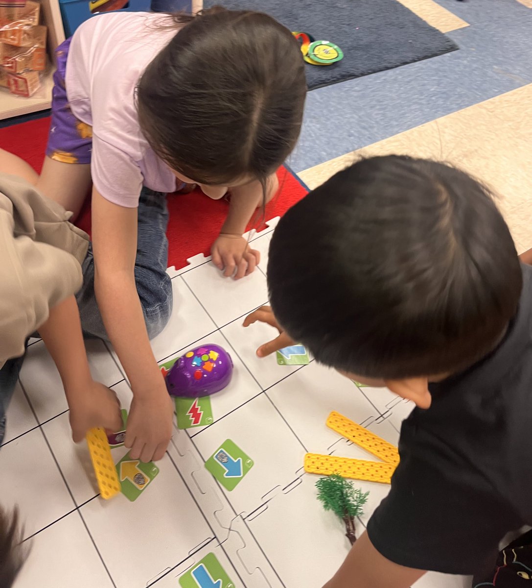 kjimenezprek's tweet image. Our PLTW Spatial Sense and Coding unit was a class favorite!Witnessing my students' excitement and engagement was incredibly rewarding! #PLTW #SpatialSense #CodingFun #prek @Las_Yescas