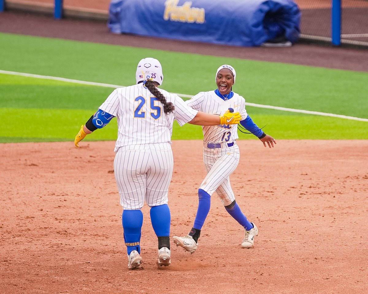 Pitt_SB's tweet photo. Walk off 📸 https://t.co/QD6ZNkkwku