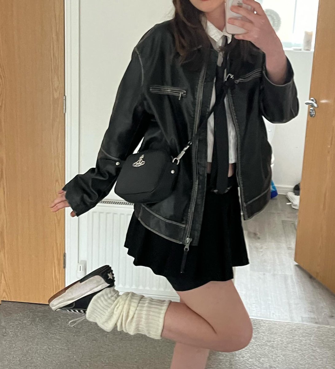 47kgx's tweet photo. and im also posting my outfits for p1erce and w2e (in that order) bc i really liked them https://t.co/FFFzqdz7ng