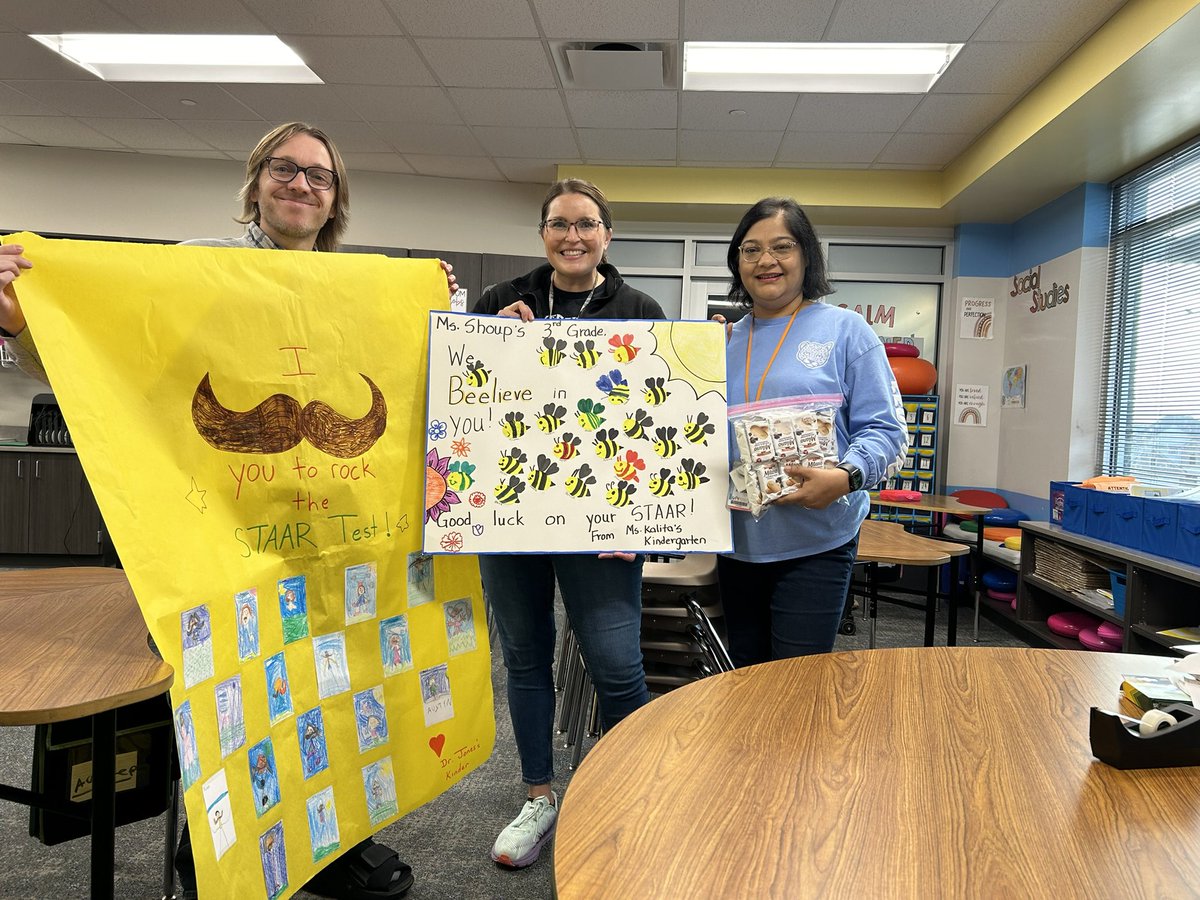 Today, we were spoiled by our kinder friends!! They made us good luck bracelets and posters! Thank you <a href="/jumi75853127/">jumi</a> for everything! We’re ready for the math #staar test! <a href="/OLE_Leopards/">Leonard Elementary</a> <a href="/3rd_ole/">Leonard Third Grade</a>