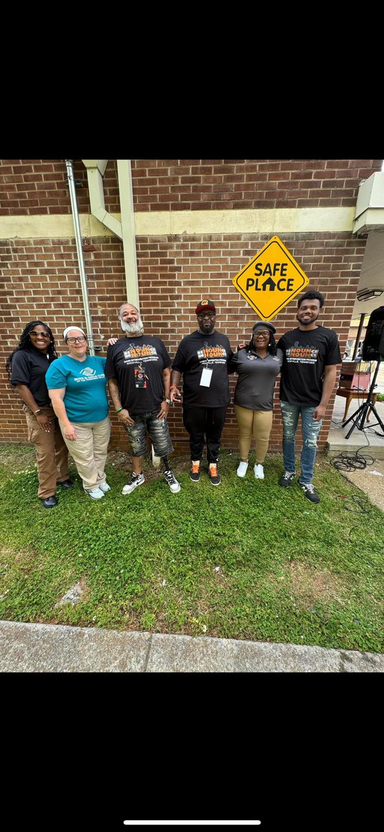 reg_wise's tweet photo. IโM ALL ABOUT RIGHTEOUS ENDEAVORS, IT WAS A PLEASURE DOING IT IN THE HEIGHTS๐ด๐ฆ #1300 #LLZAE #LLMEKHI #JOUROLMANAVE #RenounceDenounceGangIntervention #KnoxvilleTNBoys&GirlsClubsoftheTennessee Valley https://t.co/GJeKgPiCta