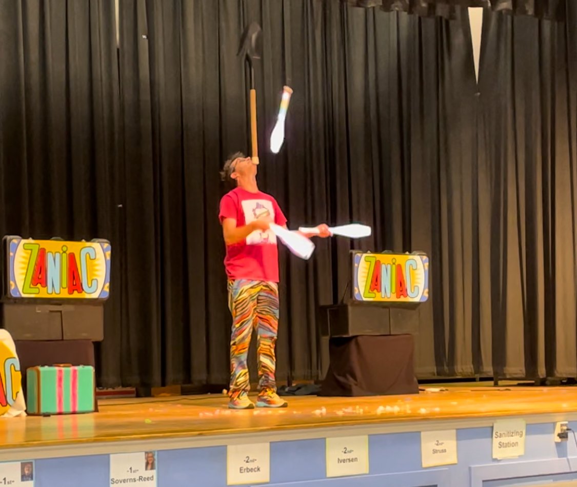 JacksonElemPTA's tweet photo. Ask your student what they learned from the Zaniac today! 
Explain Acceleration of Gravity.
What is Center of Mass? 
Name one Simple Machine.
What is the Scientific Method?
@AlexZerbe https://t.co/izLO8C89V6
