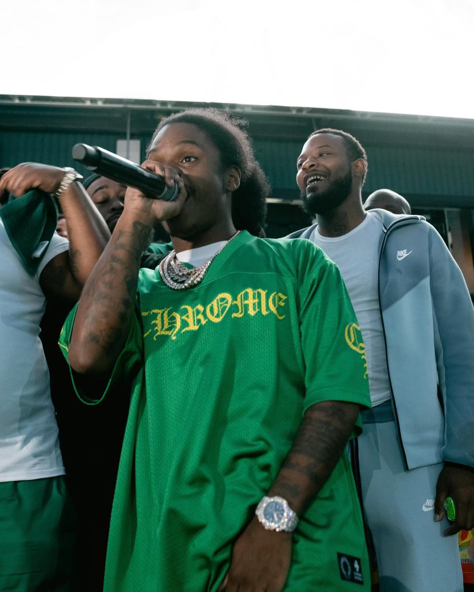 HardestFitPics's tweet image. 42 Dugg in full Chrome Hearts fit