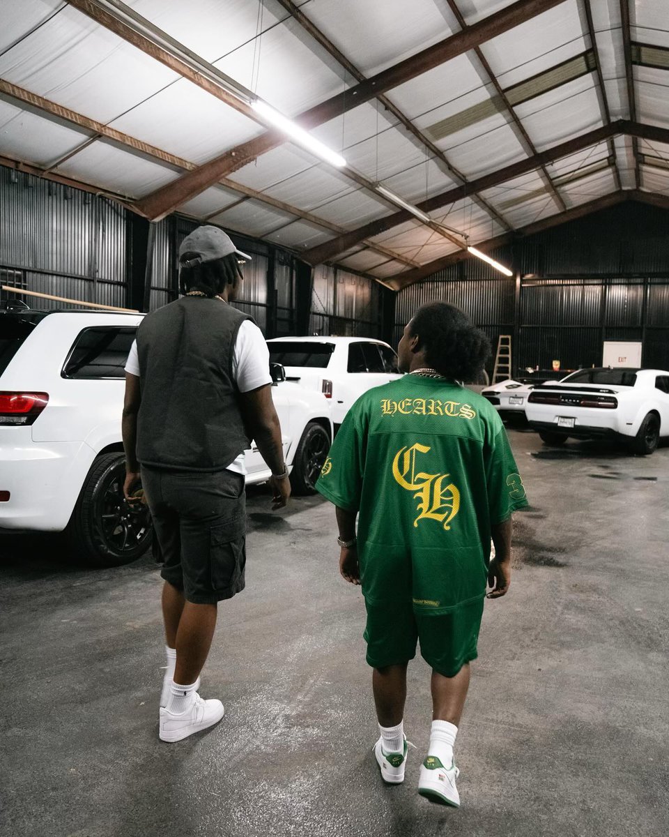 HardestFitPics's tweet image. 42 Dugg in full Chrome Hearts fit