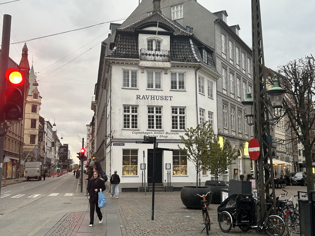 GeneEditingDan's tweet photo. It’s been a fantastic 1st CRISPRMED24 conference!  Rivaling the top CRISPR conferences!  Special thanks to Jens-Ole Bock, quite a special person 😊, and the entire @CrisprMedicine team to pull off the difficult task of assembling a conference.  Looking forward to next year! https://t.co/5drg939AOb