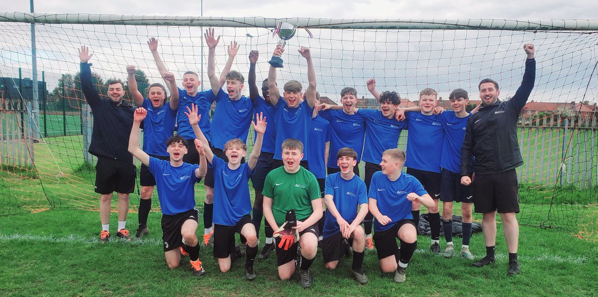 Kelruth2's tweet photo. @Delta_RASA Well done gents!! Proud of you all 🤩 Thanks to Mr Deasy and Mr Briggs for all their support, time and patience for 5 years with these, now, young men! 👏 https://t.co/L6PoMeBIkv