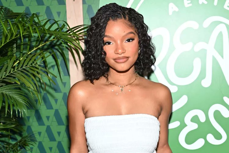Halle Bailey Opens Up About 'Severe' Postpartum Depression After Welcoming Son Halo: 'Trying Not to Drown'

i.mtr.cool/yfdgzwxbti

#HalleBailey #PostpartumDepression #Pregnancy #Halo #CPOHealth #CanadianPharmacy