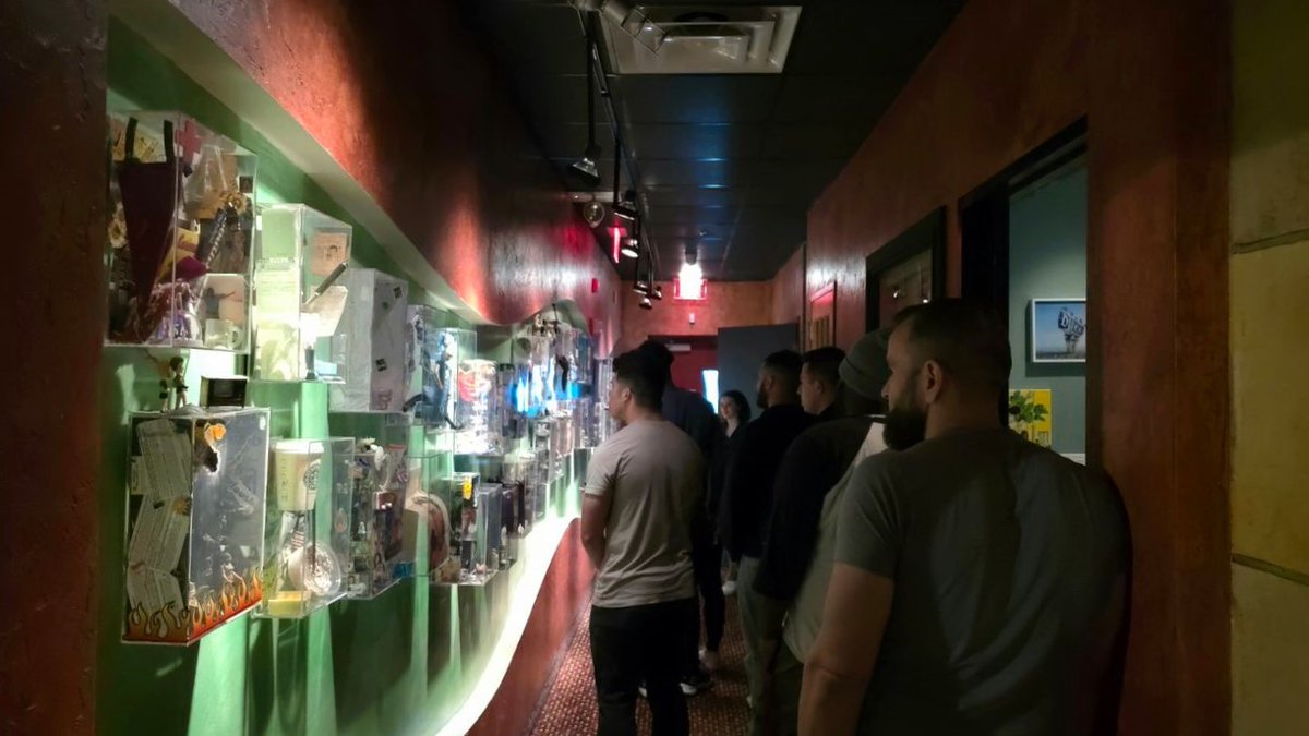 MSUTXMassComm's tweet photo. This past Friday, the Advanced Media Production class went on a field trip to AMS Pictures in Dallas to tour their studio and learn more about media production! Thank you to @amspictures for showing them around.

#MSUTexasMassComm #MSUTexas #FCOFA https://t.co/mR6rRRjRJ6
