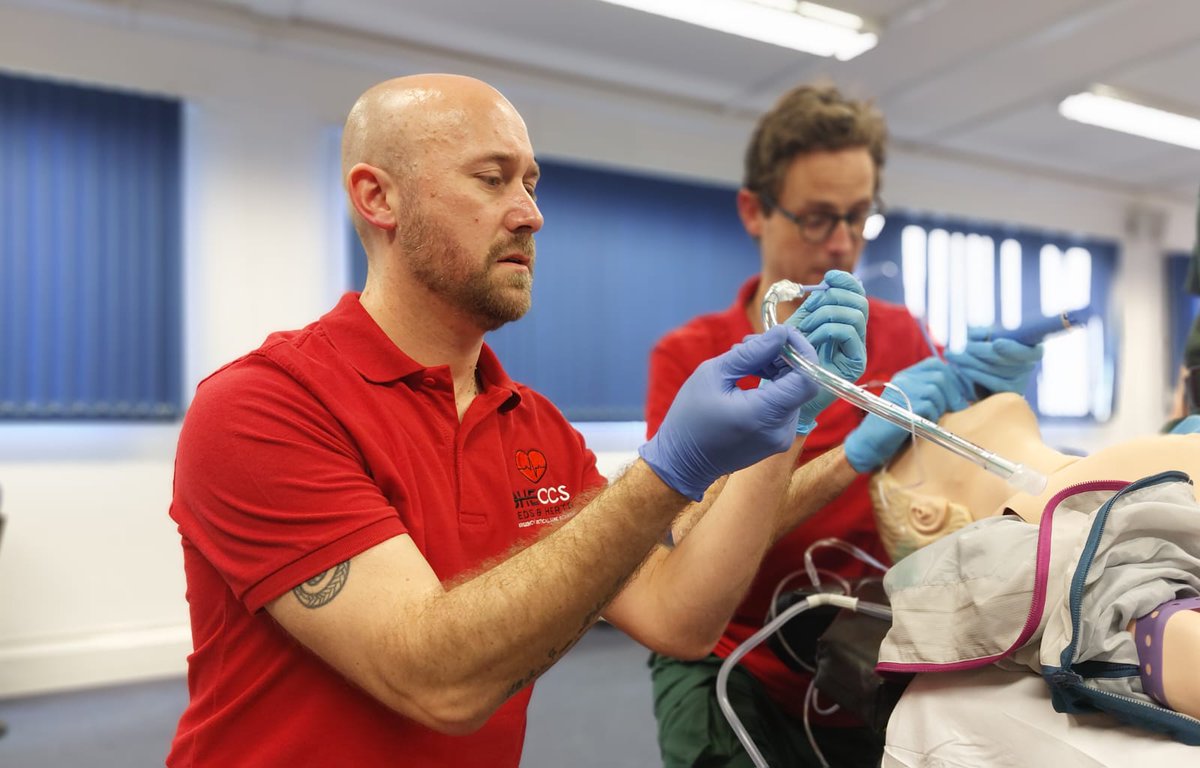 A trauma training day hosted by BHECCS with multiprofessional input from @EastEnglandAmb @LandDHospital Our charity runs these sessions to train with our colleagues, utilising our specialist faculty to share expertise which aims to save more lives for seriously injured patients