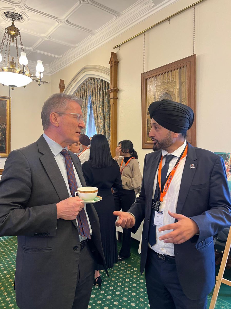 #KhalsaAid proudly showcased 25 years of #ServingHumanity at the UK Parliament in #London. MPs from different parties attended to extend their support for our global humanitarian efforts. Grateful for their participation and solidarity to our mission. 🌍🤝 #KA25 #UKParliament