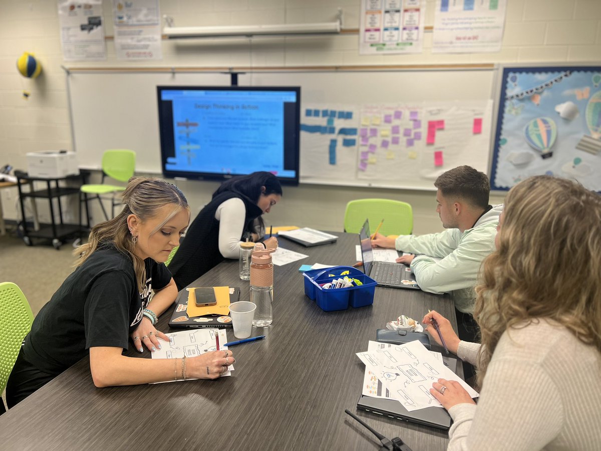 mister_equality's tweet photo. The journey towards building an academy of Design and Creative Arts has just begun! #ProjectElevate #SeeThingsDifferently
Blessed I get to do what I love @WendellMiddle - supporting teachers in building a classroom experience where design and creativity converge. https://t.co/RLKIkYix2e