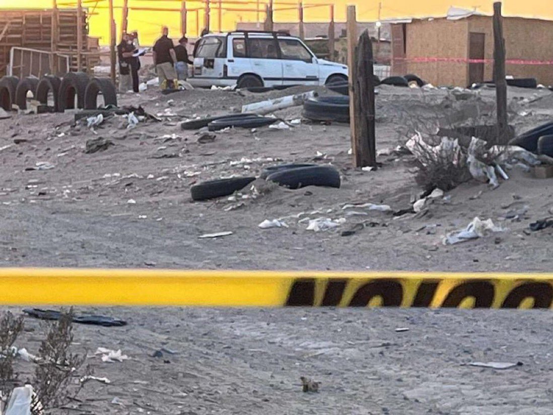 Three dismembered bodies found inside a vehicle in Ciudad Juarez, Chihuahua. Source: @calvariae_locus