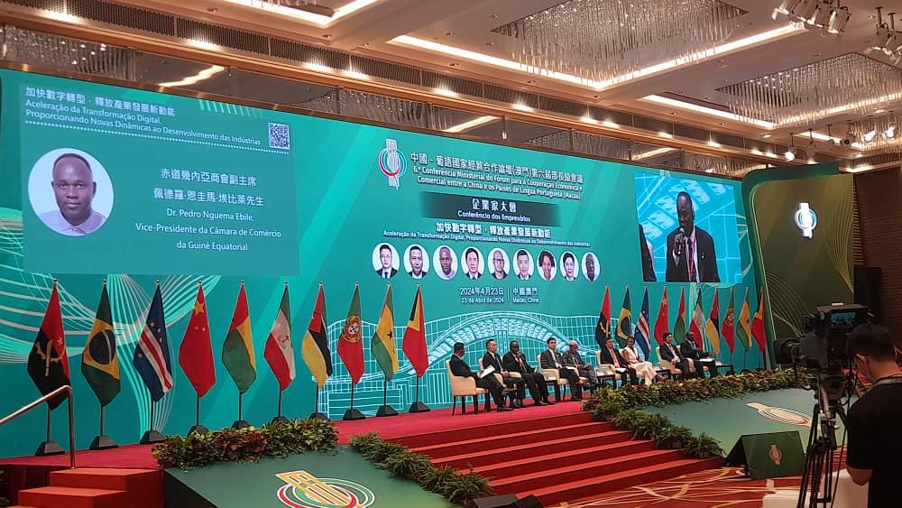 El Ilmo. Sr. Juan MANSOGO, Director General de Diversificación Económica, en representación del @mpyde23, participa en la 6 Conferencia @_CPLP, celebrada en Macao. En dicha Conferencia se Definieron como prioritarios los siguientes sectores económicos como objetivo de inversión