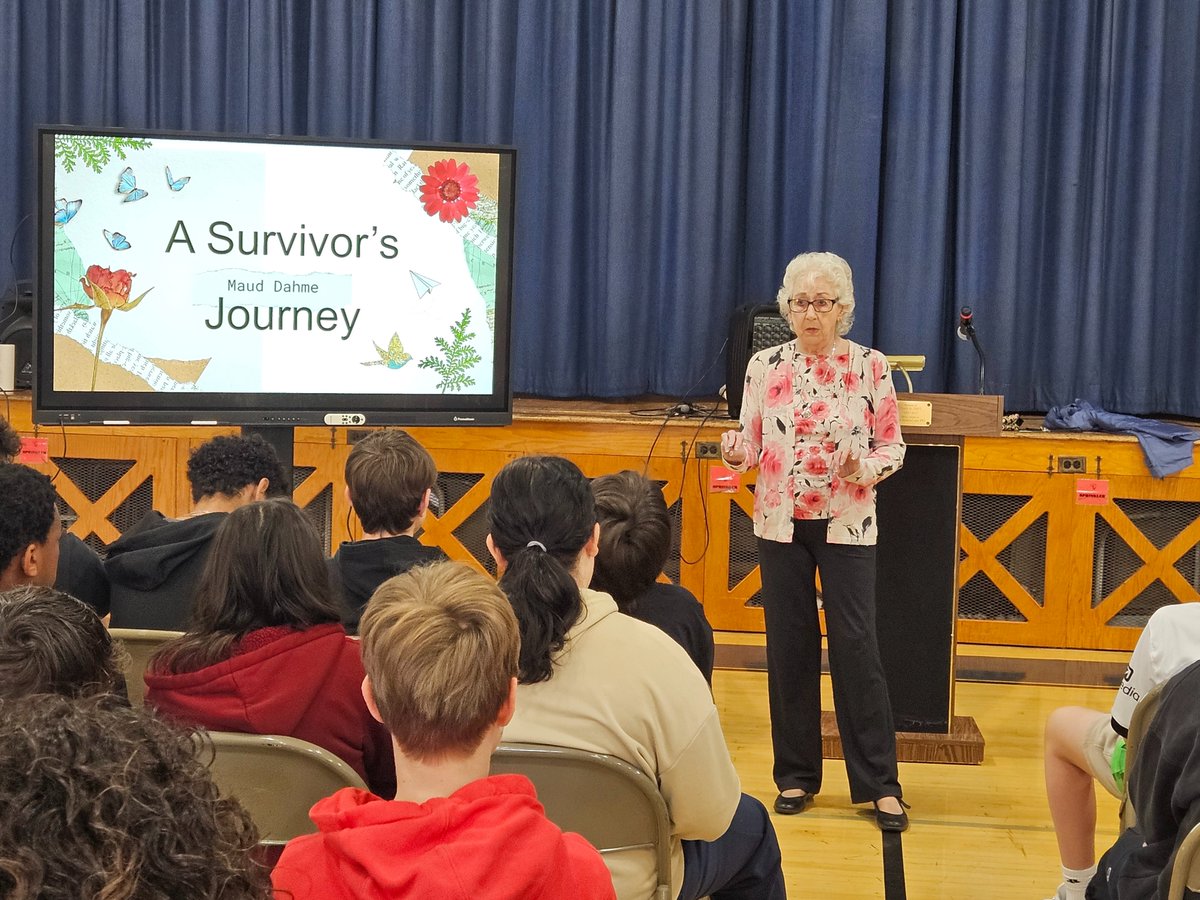 Ms. Danielle Weber tweet media