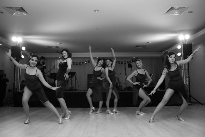 💃🕺🎶 ¡Hay baile swing gratis! Andrea Reyes, del <a href="/CUAAD_UdeG/">CUAAD_UdeG</a>, nos invita a aprender lindy hop para crear más espacios culturales en el Oriente de Guadalajara (donde hay pocos). 

👉 El sábado hay plan en el Parque San Jacinto. Les cuento en <a href="/GacetaUdeG/">Gaceta UdeG</a>: gaceta.udg.mx/baile-swing-en…