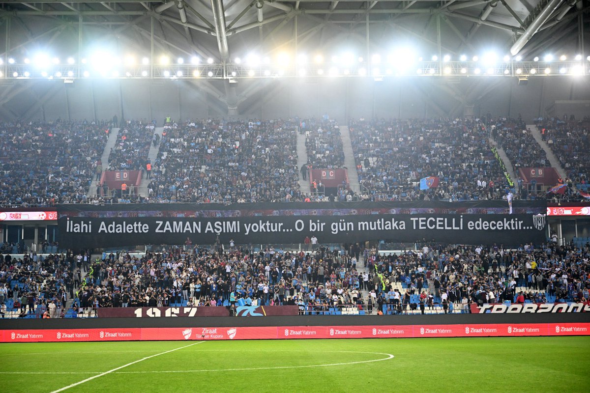 🗣️ Trabzonspor taraftarları:

“İlahi adalette zaman aşımı yoktur… O bir gün mutlaka tecelli edecektir…”