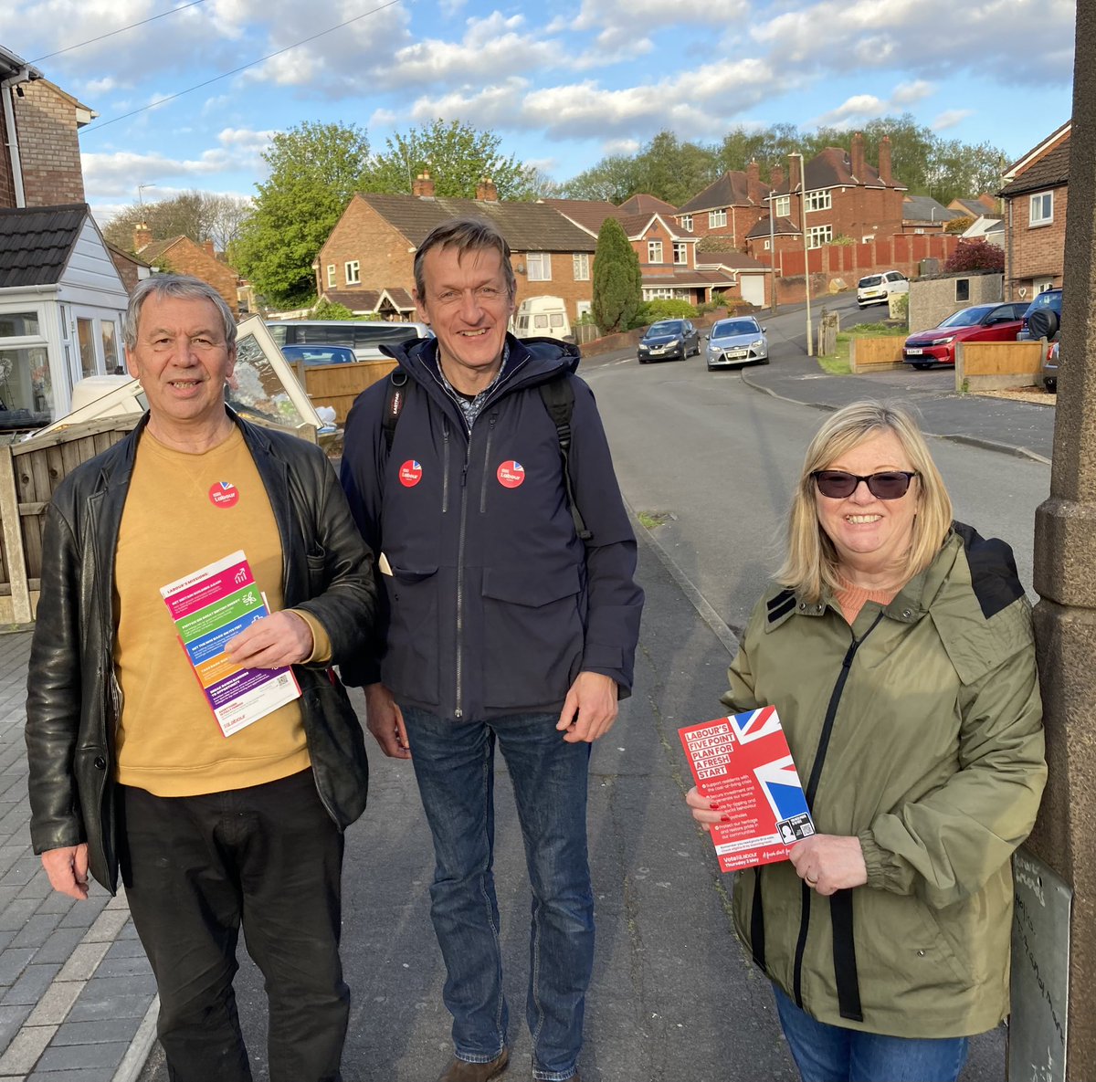 Great Dudley #LabourDoorstep today for @RichParkerLab, @SimonFosterPCC & #DudleyLabour in: St James’ ✅Asif Ahmed ✅@cathrynbayton1 ✅Caroline Reid St Thomas’ ✅@ShaukatAli ✅Shazna Azad ✅Adeela Qayyum Upper Gornal, Woodsetton ✅@cllr_aston ✅@littler_carol ✅Mushtaq Hussain