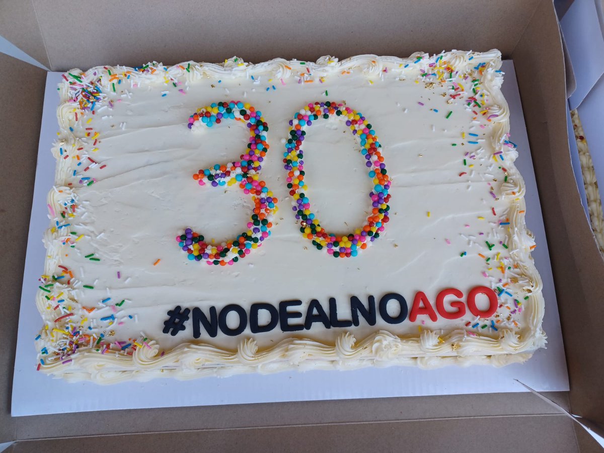 We're turning 30 (days old)! 

Today is the one month anniversary of @agotoronto workers of OPSEU/SEFPO Local 535 going on strike. Since March 26, the gallery has remained CLOSED.

Let this be a lesson to employers: when workers rise up together, they shut it down! #NoDealNoAGO
