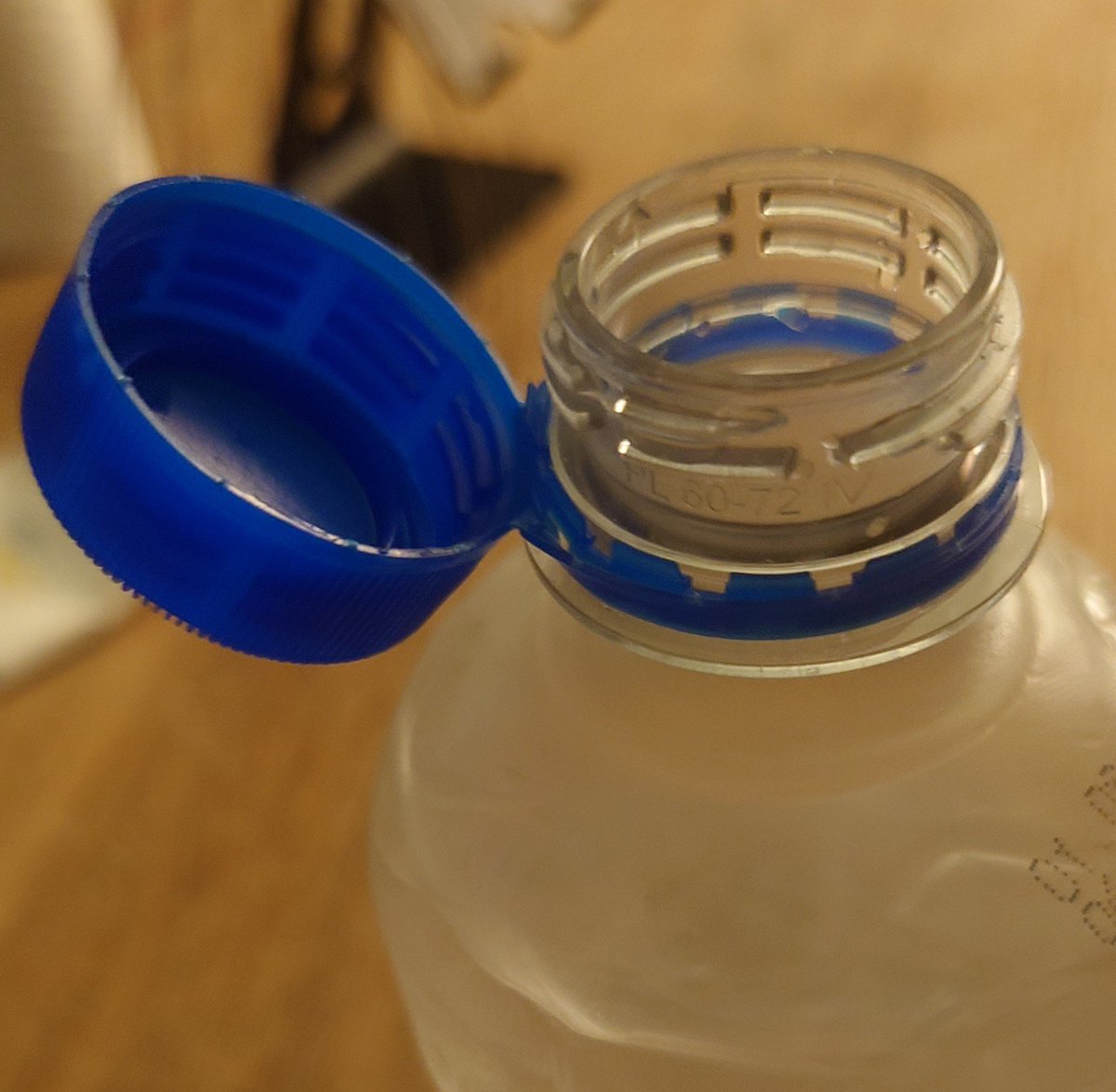 Wie dit bedacht heeft, moeten ze ook opsluiten..