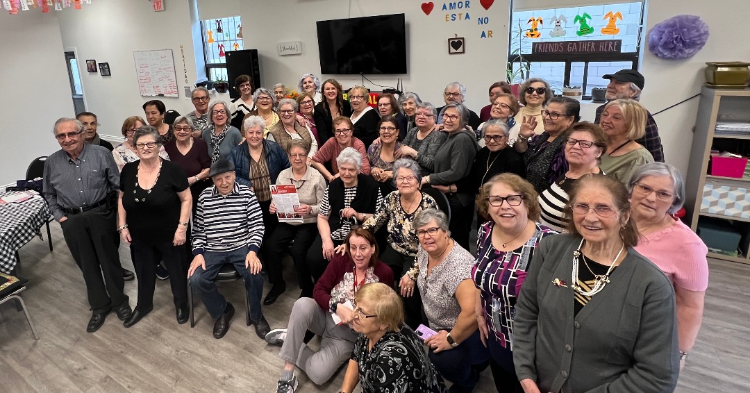 I love love LOVE visiting the seniors at @abrigocentre! I had a chance to speak to them about the Canadian Dental Care Plan and answer their excellent questions. Thanks to Executive Director Ed Graca and everyone for their very warm welcome. 💗

#cdnpoli #Toronto #DavenportTO