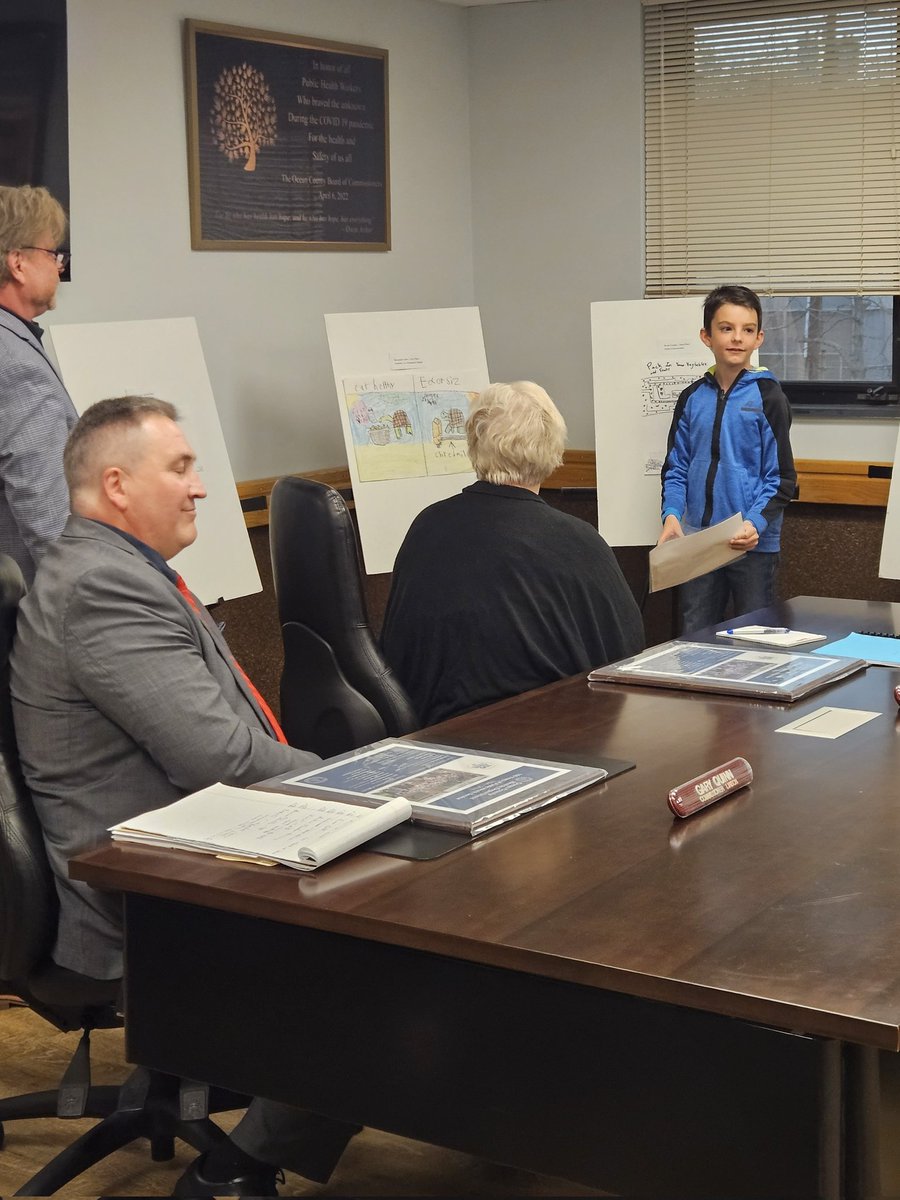 pedalpowerrich's tweet photo. Congratulations to McKinley third grader, Raymond Carter. He was the First Place Winner in the 2024 Ocean County Health Department Public Health Awareness Poster Contest.  Great job Raymond, way to make Stafford proud! #studentsfirst @STSD_McKinley @MSTNGPrincipal @StaffordTwpEd https://t.co/Gf4eUwDJsE