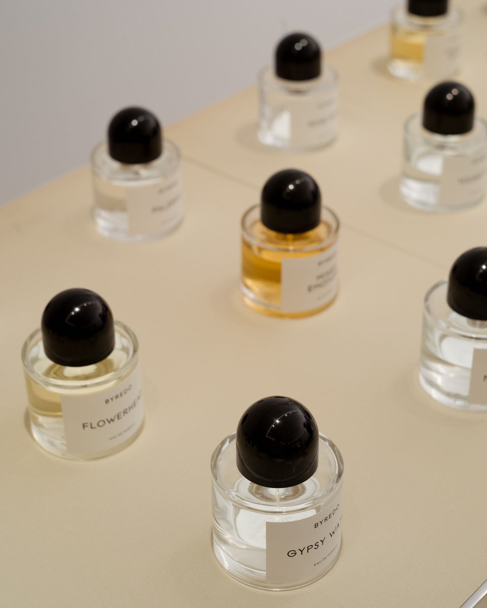 Trying to pick a go-to @officialbyredo scent for spring…what’s your favorite? #TheGroveLA